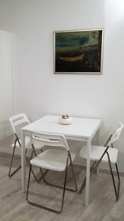 Apartma Mery ไพราน ภายนอก รูปภาพ