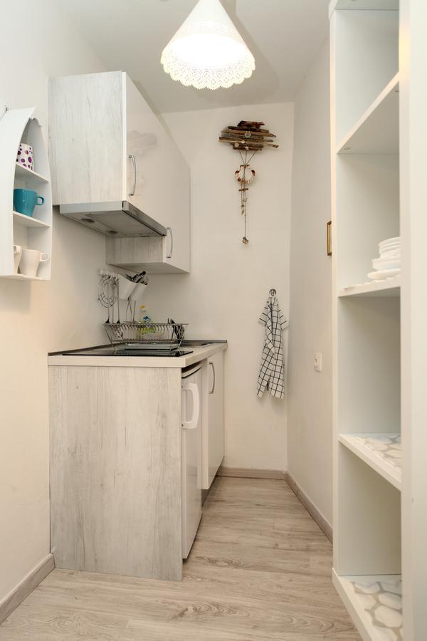 Apartma Mery ไพราน ภายนอก รูปภาพ